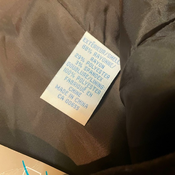 Women’s NWT Pleated Skirt ( 13 ) - Picture 3 of 4